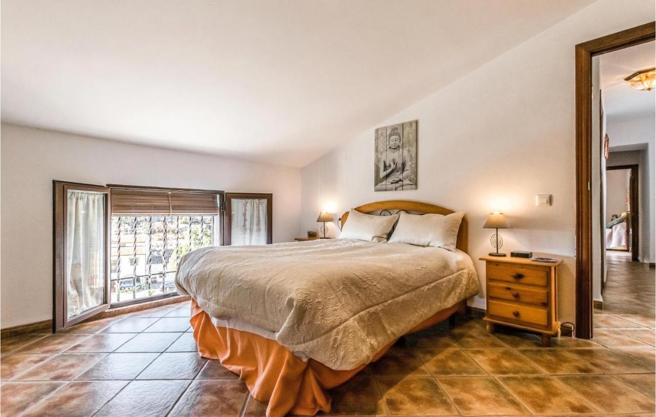 Pet Friendly Home In Hornachuelos With Kitchen Zewnętrze zdjęcie