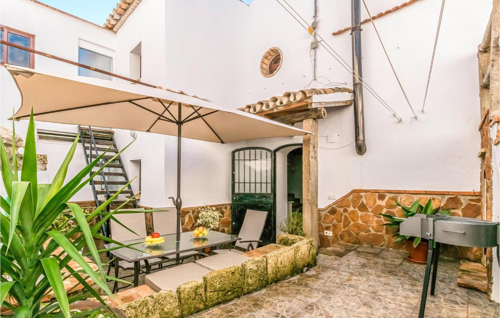 Pet Friendly Home In Hornachuelos With Kitchen Zewnętrze zdjęcie